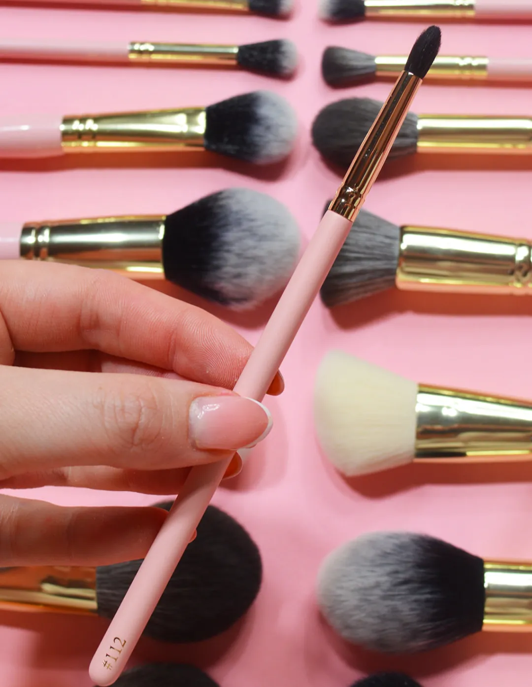 Outlet P.Louise #112 Petite Rounded Fluffy Blender Brush Single Brushes