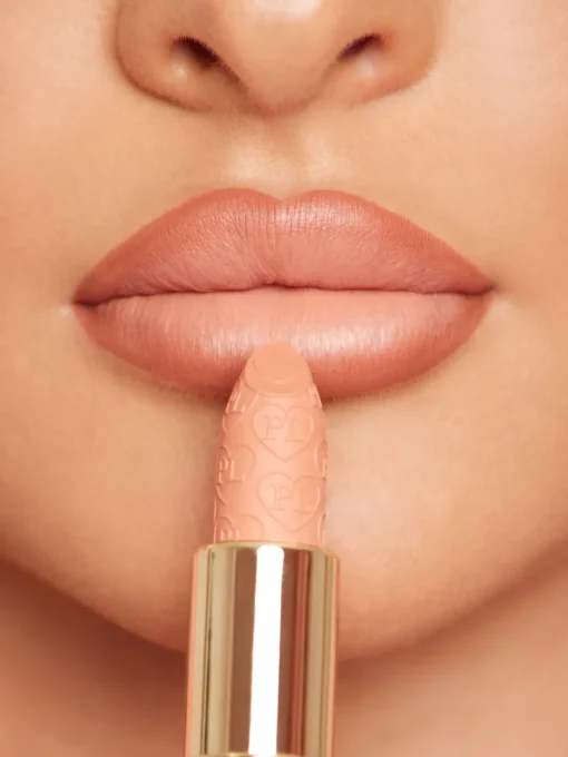 Hot P.Louise Kiss and Makeup Lip Kit Lip Liner|Lipstick